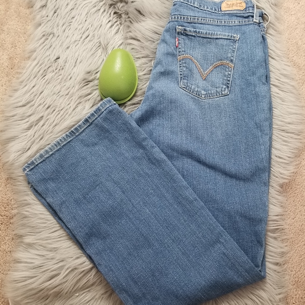 Levi's , women Jean's,  size 14 L/C.